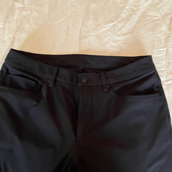 LULULEMON MENS ABC Slim-Fit 5 Pocket Pant 31"L - Picture 3 of 4